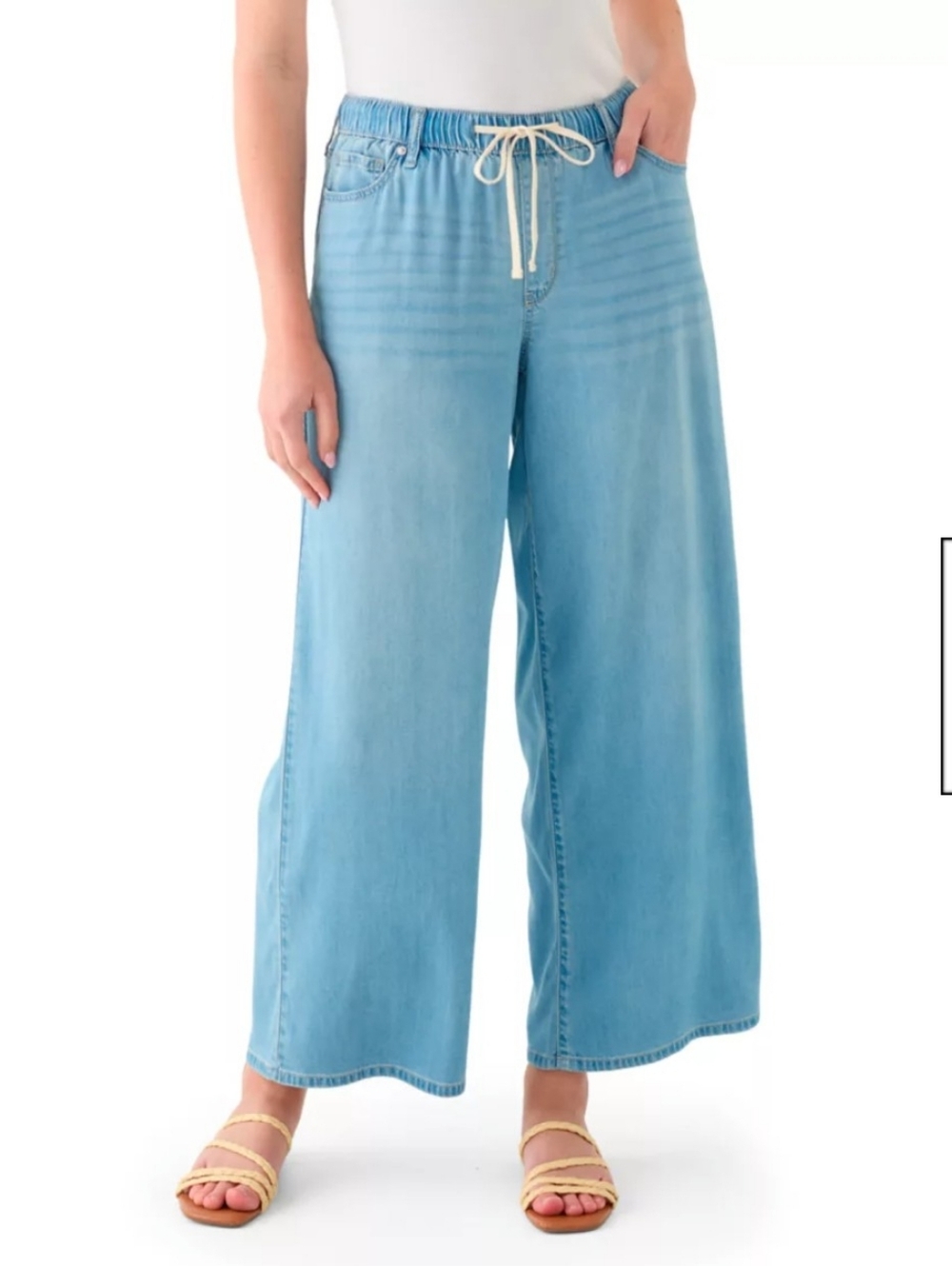 Wonderly Light Blue Wide-Leg Drawstring Soft Lyocell Jeans - Size 6